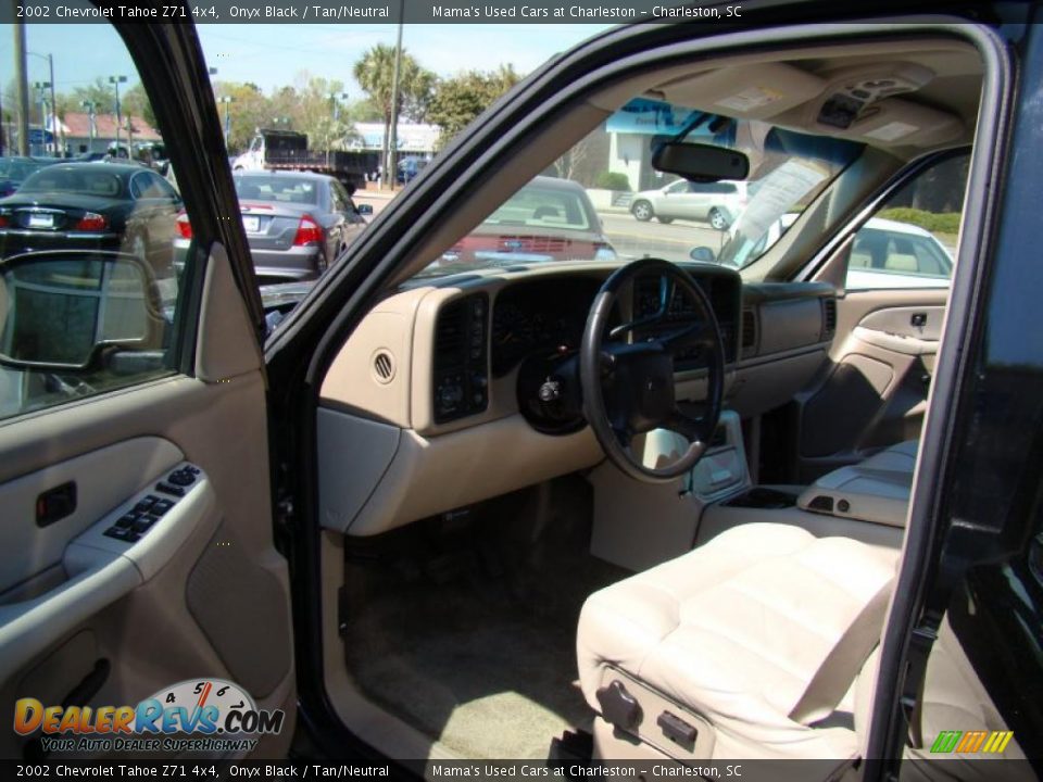 2002 Chevrolet Tahoe Z71 4x4 Onyx Black / Tan/Neutral Photo #9