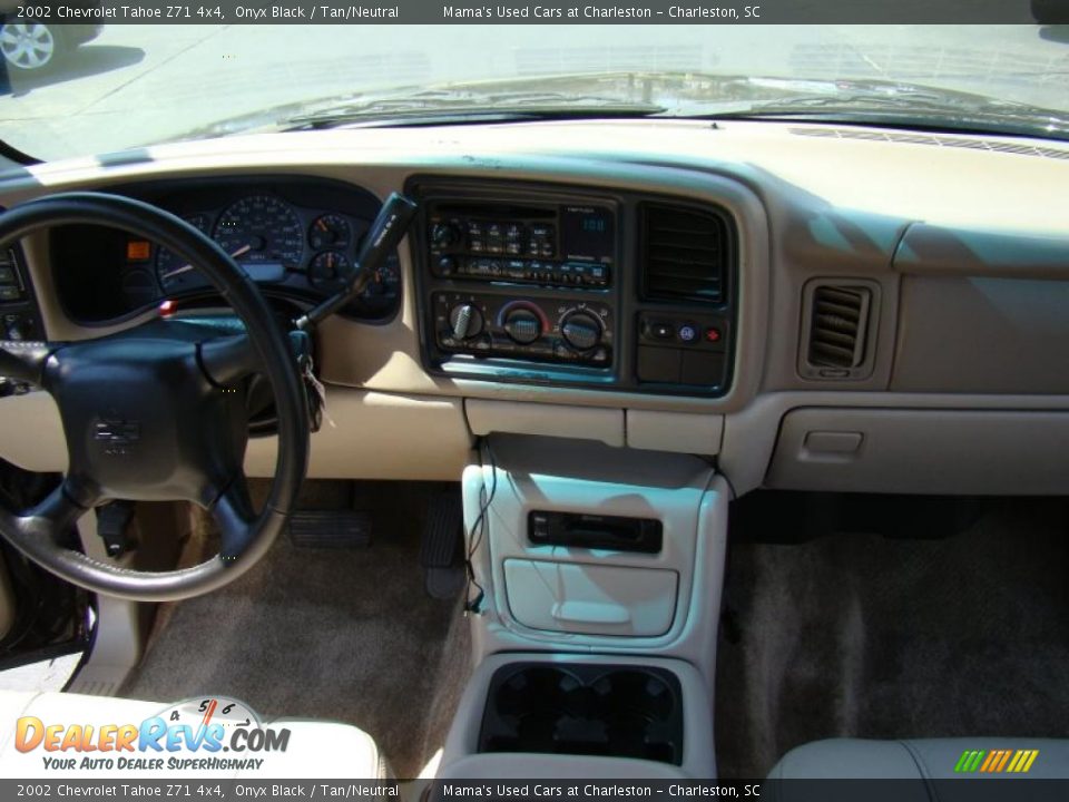 2002 Chevrolet Tahoe Z71 4x4 Onyx Black / Tan/Neutral Photo #19