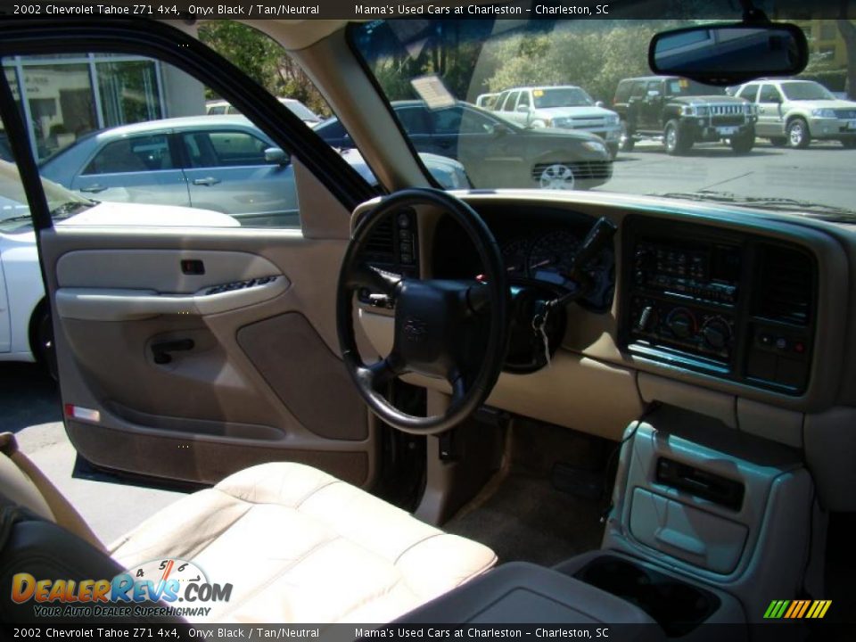 2002 Chevrolet Tahoe Z71 4x4 Onyx Black / Tan/Neutral Photo #20