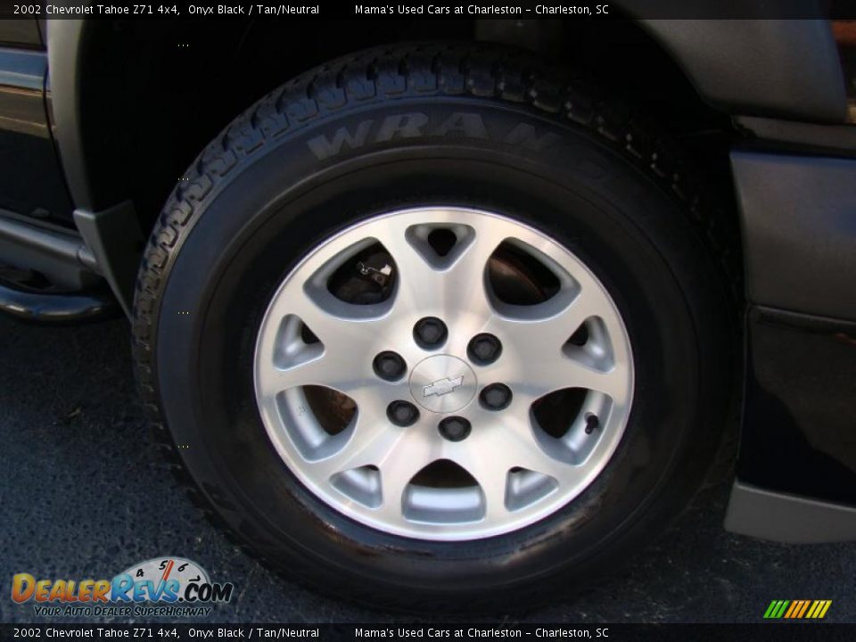 2002 Chevrolet Tahoe Z71 4x4 Onyx Black / Tan/Neutral Photo #30