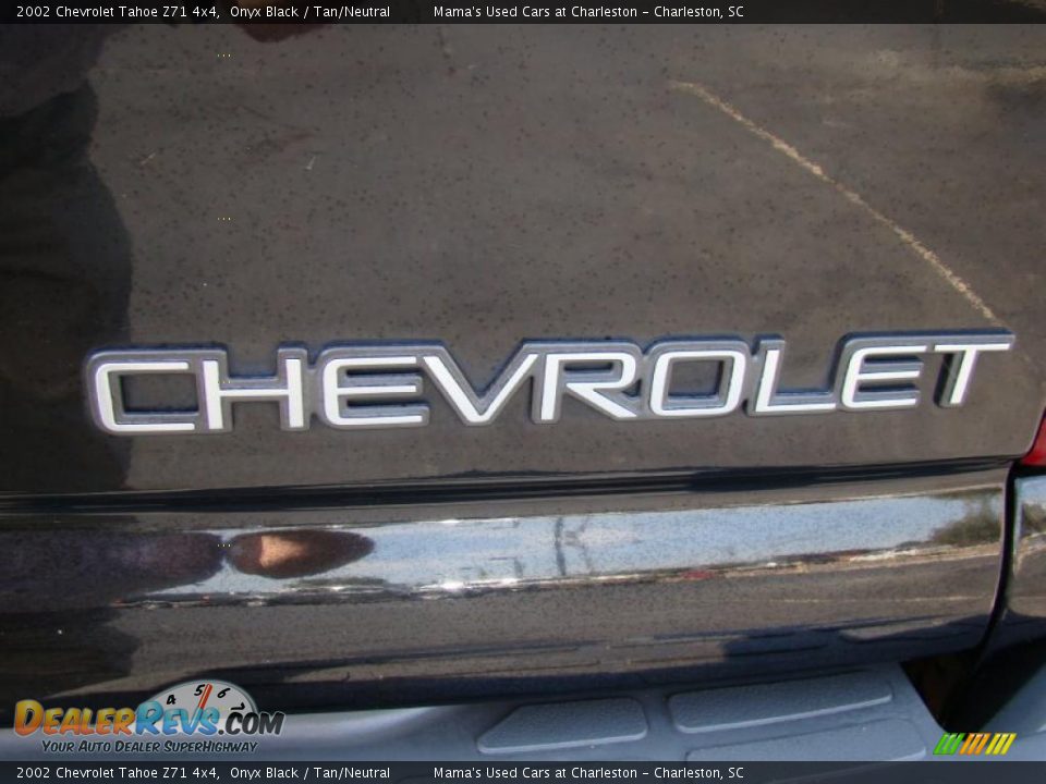 2002 Chevrolet Tahoe Z71 4x4 Onyx Black / Tan/Neutral Photo #36