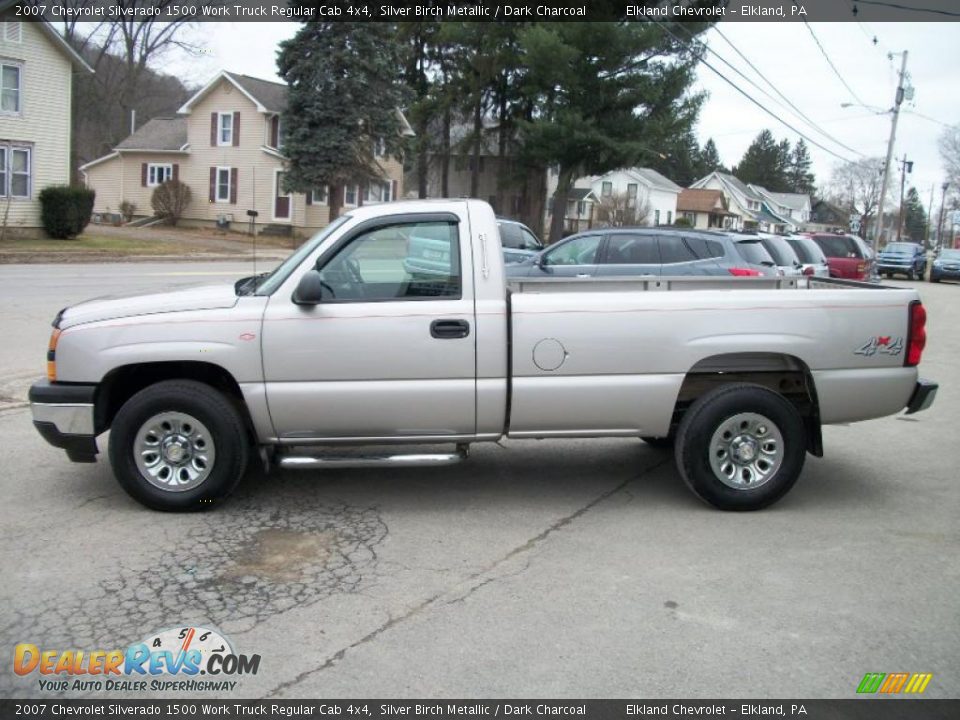 2007 Chevrolet Silverado 1500 Work Truck Regular Cab 4x4 Silver Birch Metallic / Dark Charcoal Photo #8