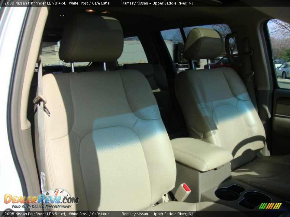 2008 Nissan Pathfinder LE V8 4x4 White Frost / Cafe Latte Photo #35