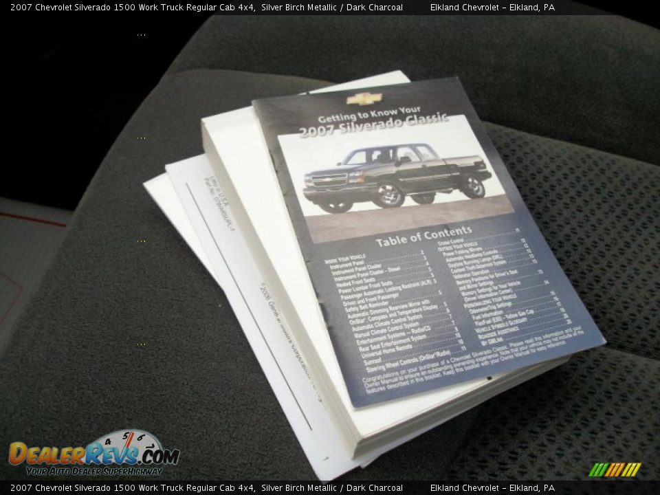 2007 Chevrolet Silverado 1500 Work Truck Regular Cab 4x4 Silver Birch Metallic / Dark Charcoal Photo #27