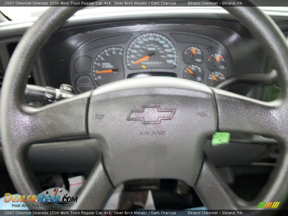 2007 Chevrolet Silverado 1500 Work Truck Regular Cab 4x4 Silver Birch Metallic / Dark Charcoal Photo #33