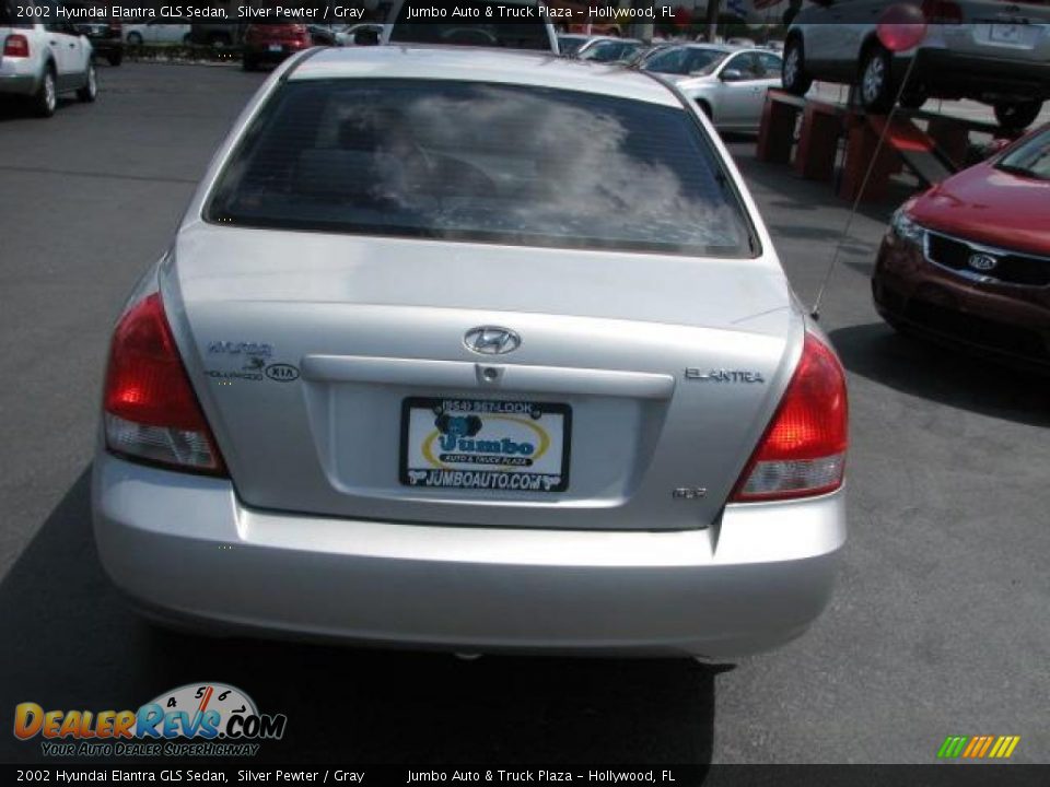 2002 Hyundai Elantra GLS Sedan Silver Pewter / Gray Photo #9