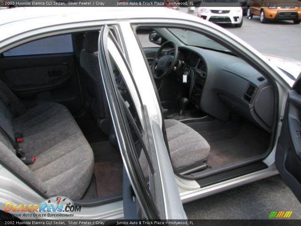 2002 Hyundai Elantra GLS Sedan Silver Pewter / Gray Photo #12
