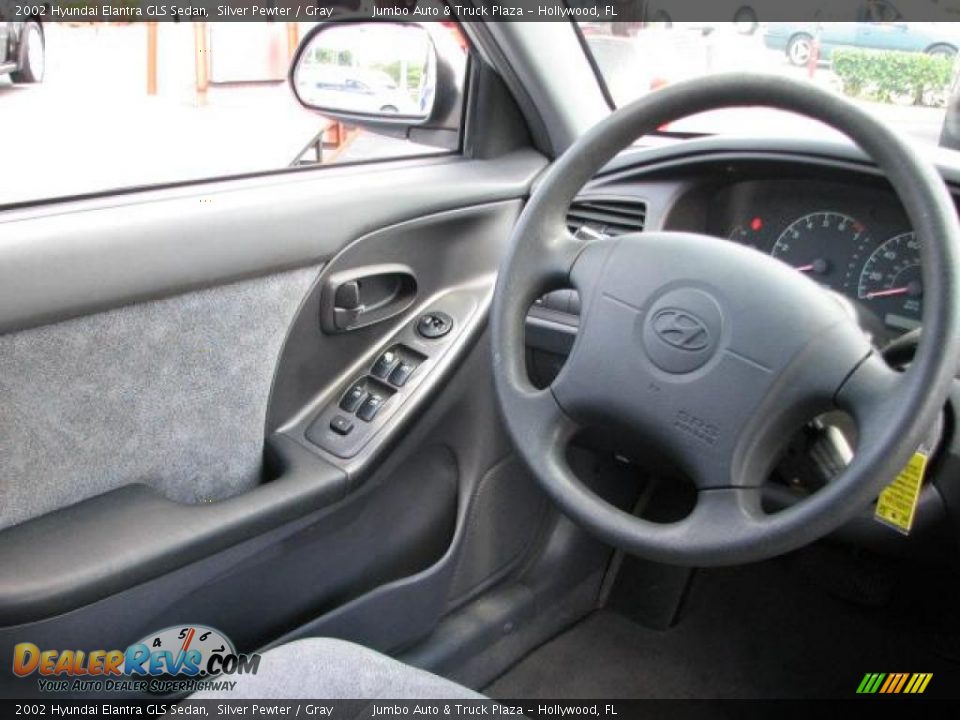 2002 Hyundai Elantra GLS Sedan Silver Pewter / Gray Photo #17