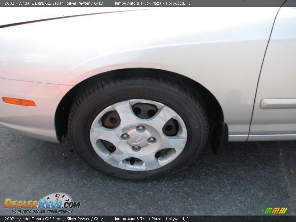 2002 Hyundai Elantra GLS Sedan Silver Pewter / Gray Photo #21