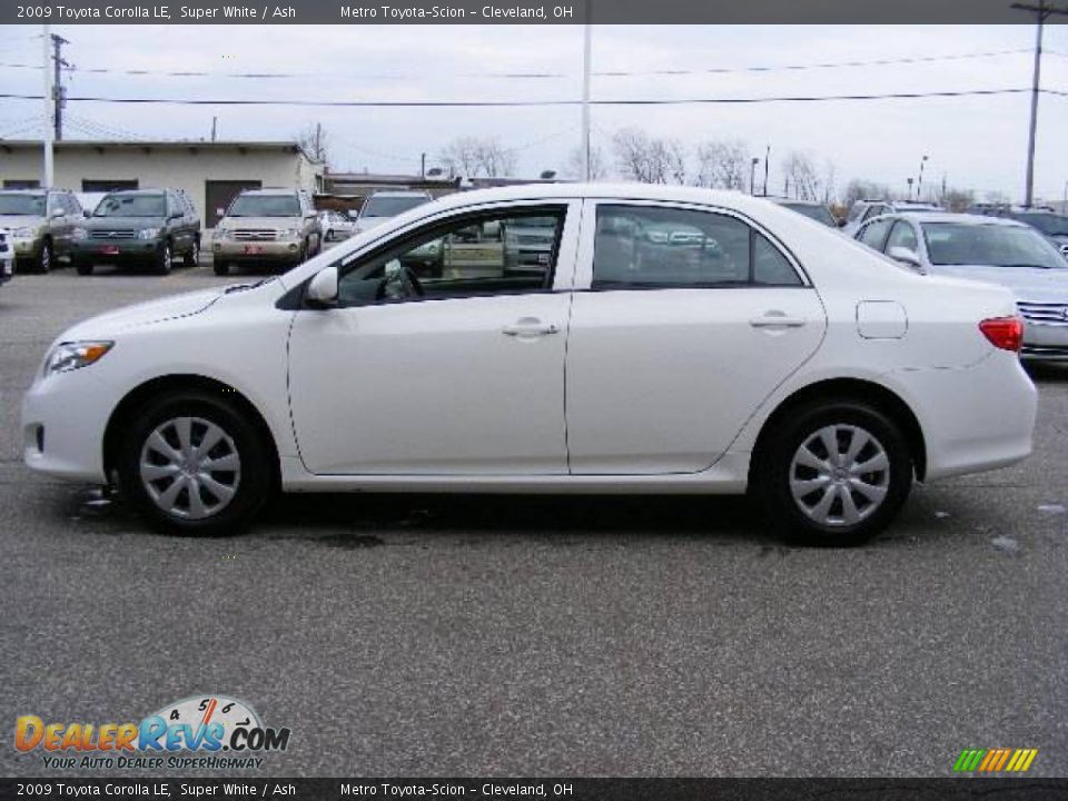 2009 Toyota Corolla LE Super White / Ash Photo #6