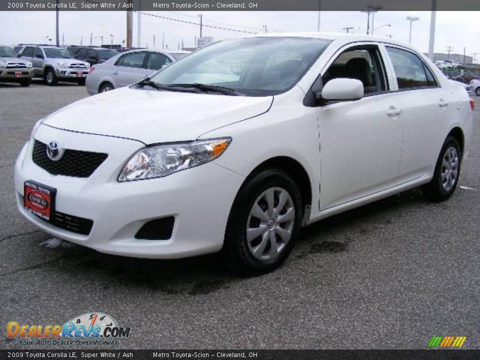 2009 Toyota Corolla LE Super White / Ash Photo #7