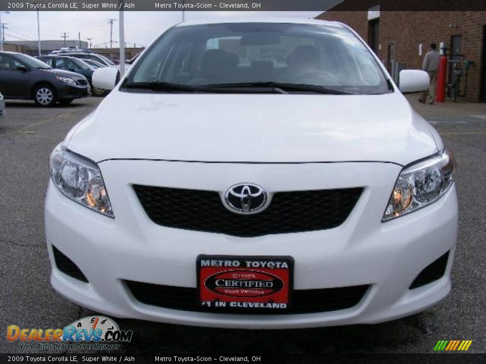 2009 Toyota Corolla LE Super White / Ash Photo #8