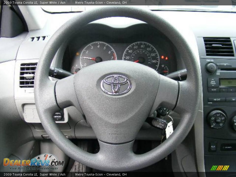 2009 Toyota Corolla LE Super White / Ash Photo #15