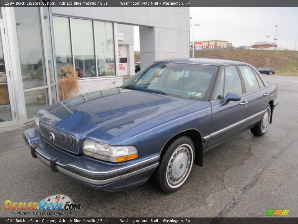 Front 3/4 View of 1994 Buick LeSabre Custom Photo #2