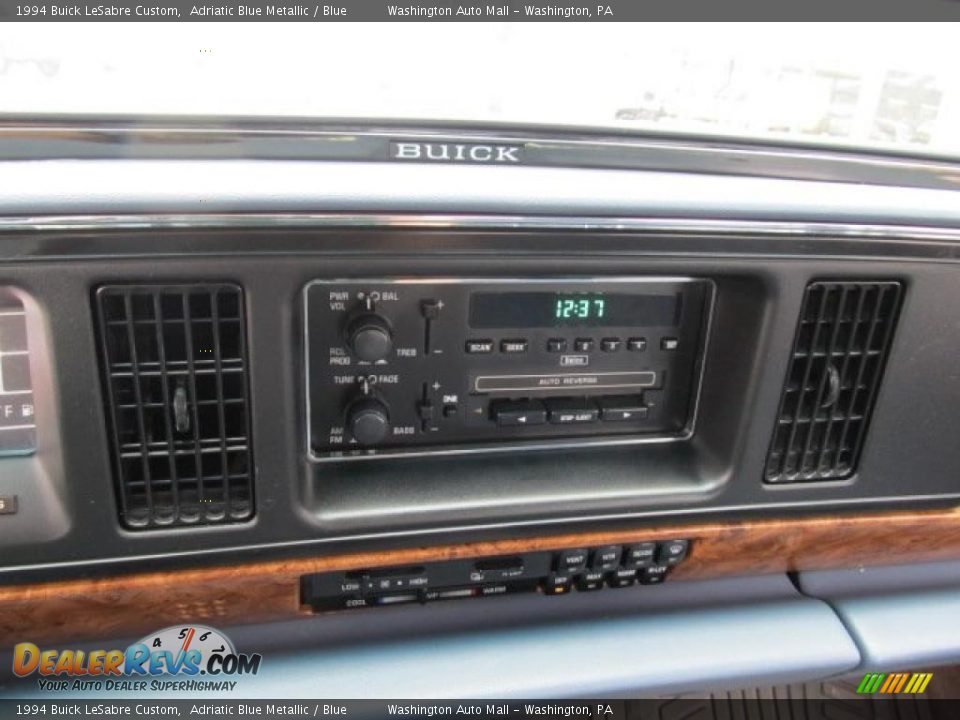Controls of 1994 Buick LeSabre Custom Photo #17