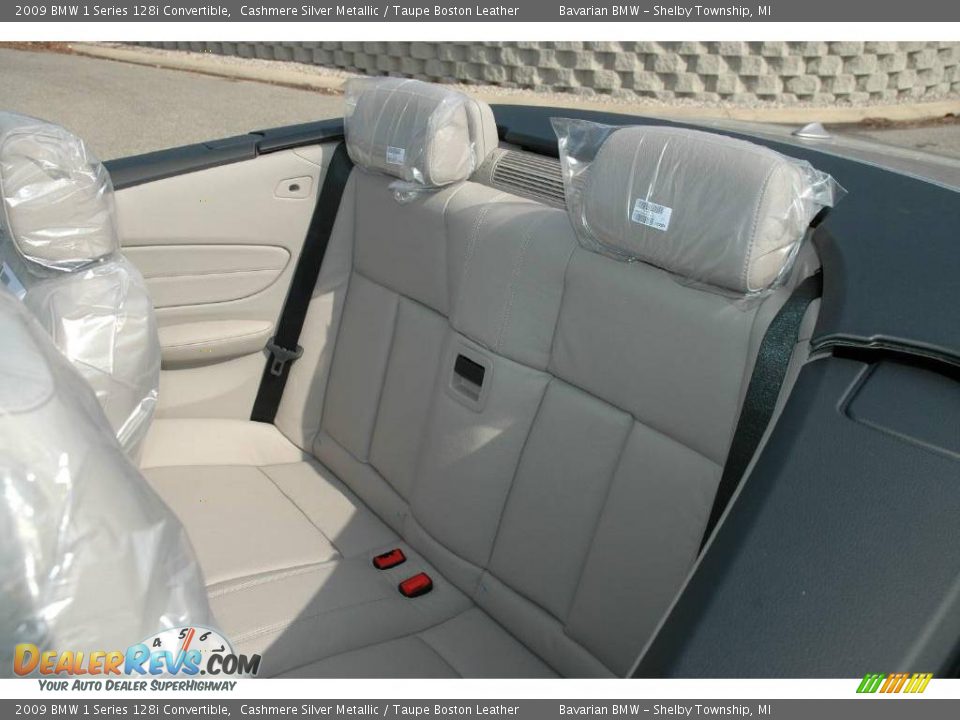 2009 BMW 1 Series 128i Convertible Cashmere Silver Metallic / Taupe Boston Leather Photo #11