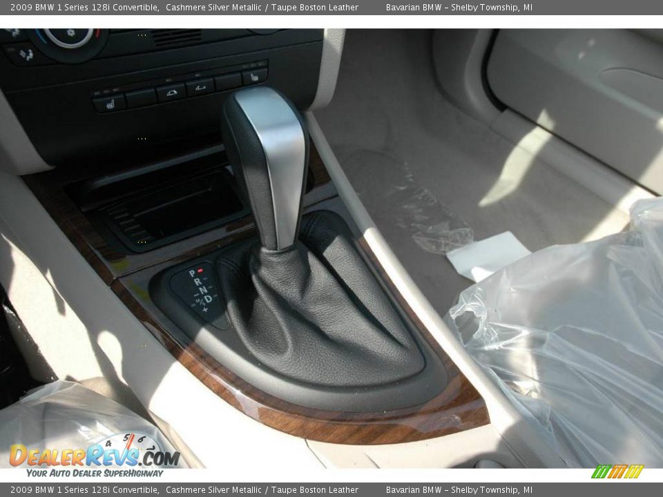 2009 BMW 1 Series 128i Convertible Cashmere Silver Metallic / Taupe Boston Leather Photo #13