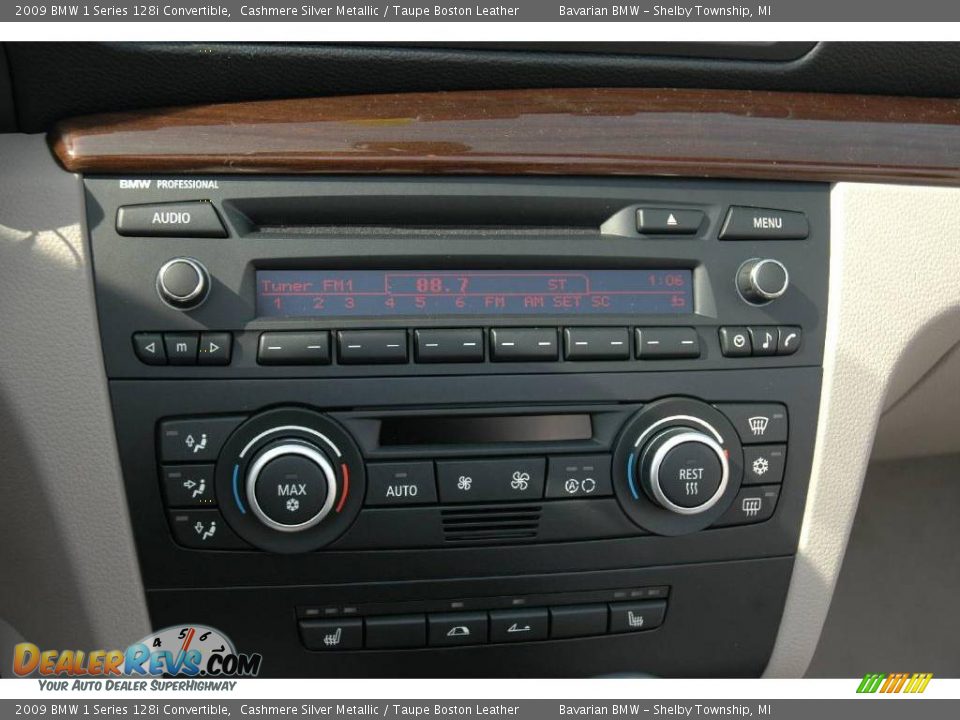 2009 BMW 1 Series 128i Convertible Cashmere Silver Metallic / Taupe Boston Leather Photo #14