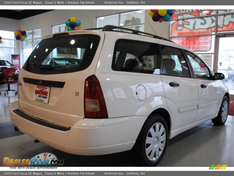 2004 Ford Focus SE Wagon Cloud 9 White / Medium Parchment Photo #6