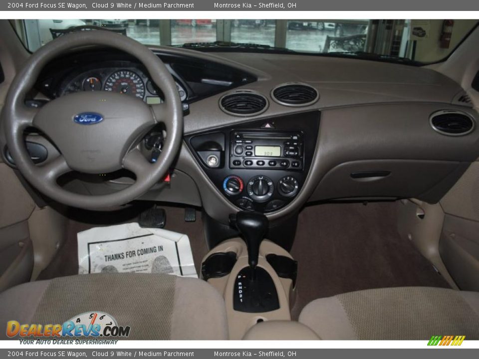 2004 Ford Focus SE Wagon Cloud 9 White / Medium Parchment Photo #10