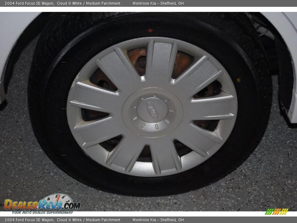 2004 Ford Focus SE Wagon Cloud 9 White / Medium Parchment Photo #23