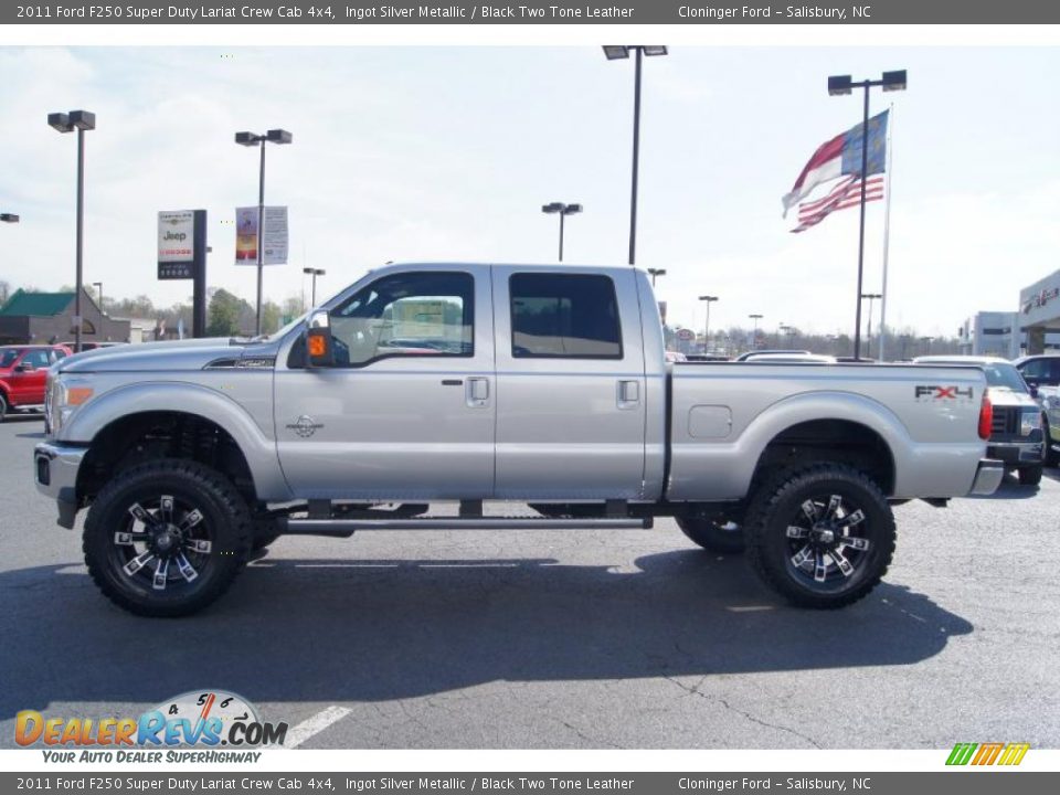 2011 Ford F250 Super Duty Lariat Crew Cab 4x4 Ingot Silver Metallic / Black Two Tone Leather Photo #5