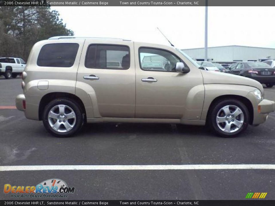 Sandstone Metallic 2006 Chevrolet HHR LT Photo #17