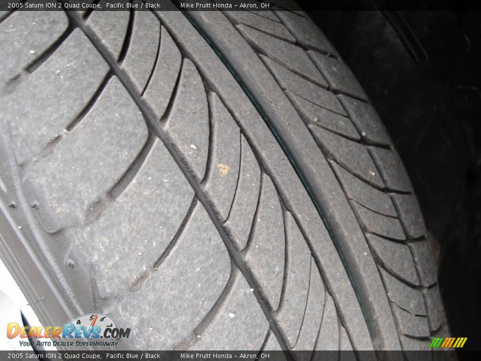 2005 Saturn ION 2 Quad Coupe Pacific Blue / Black Photo #11