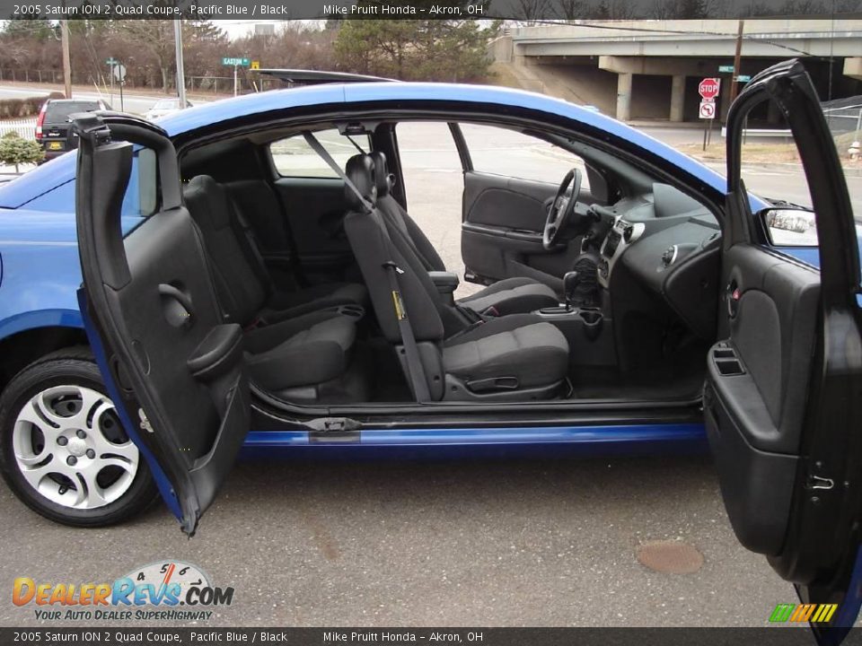 2005 Saturn ION 2 Quad Coupe Pacific Blue / Black Photo #17