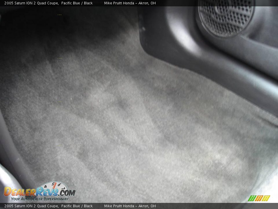 2005 Saturn ION 2 Quad Coupe Pacific Blue / Black Photo #29
