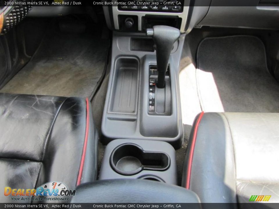 2000 Nissan Xterra SE V6 Aztec Red / Dusk Photo #18