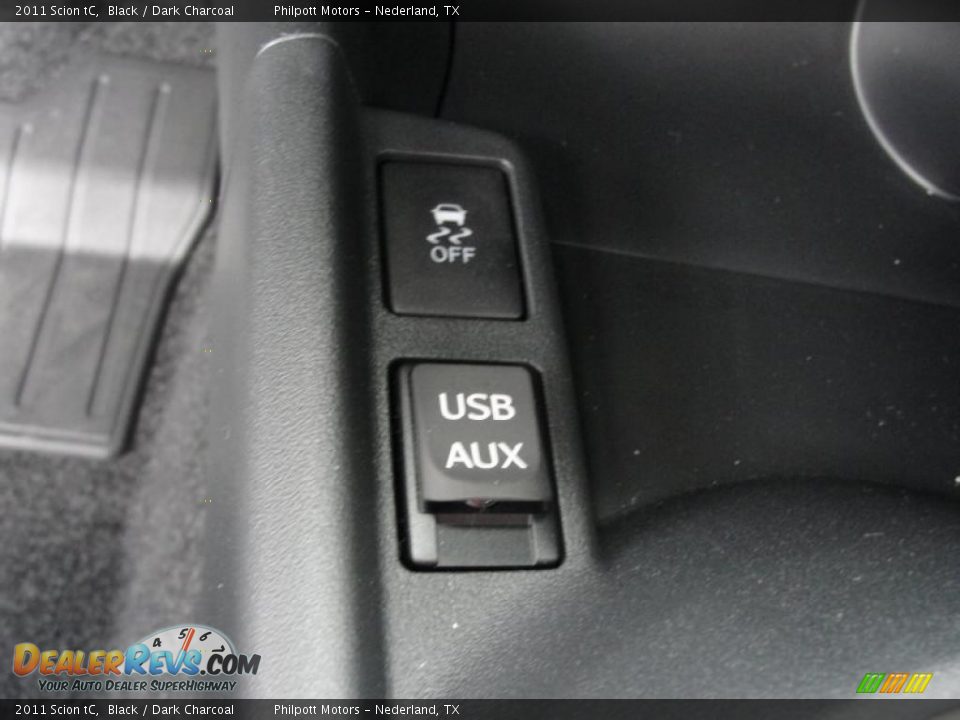 Controls of 2011 Scion tC  Photo #30