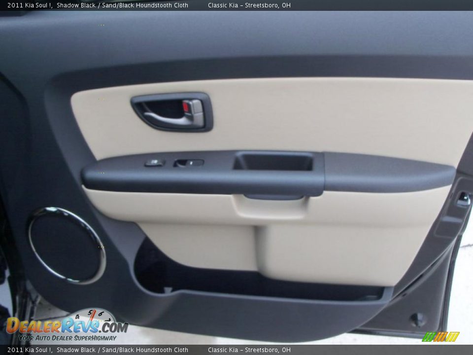 2011 Kia Soul ! Shadow Black / Sand/Black Houndstooth Cloth Photo #10