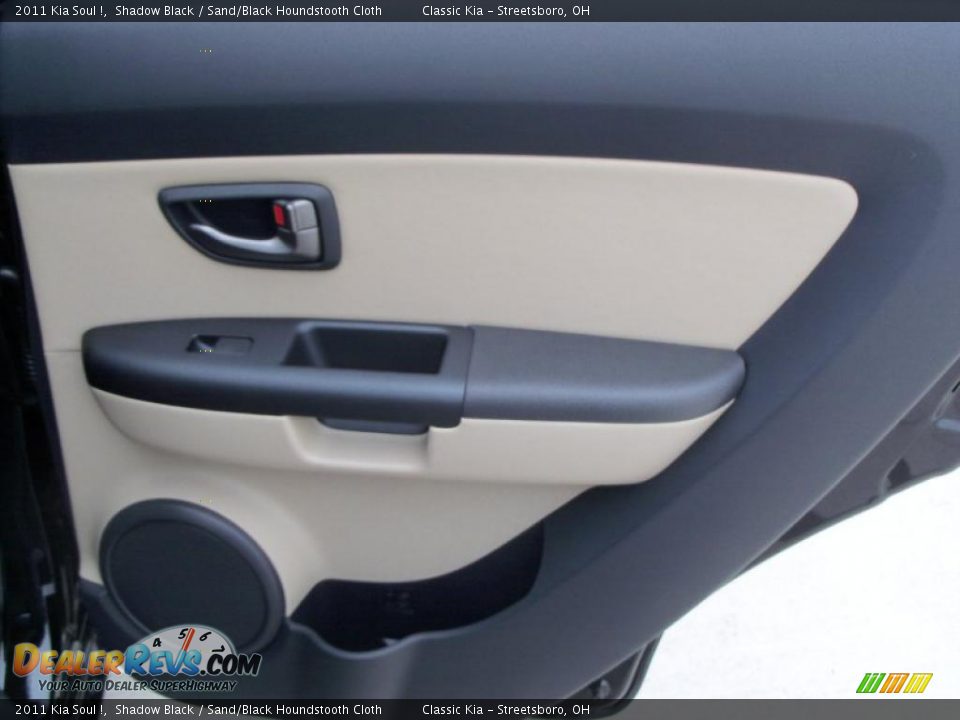 2011 Kia Soul ! Shadow Black / Sand/Black Houndstooth Cloth Photo #11