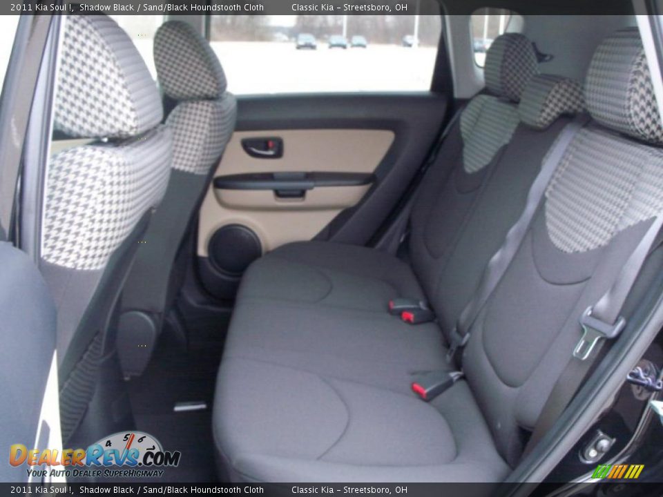 Sand/Black Houndstooth Cloth Interior - 2011 Kia Soul ! Photo #15
