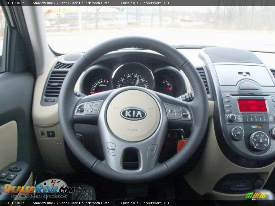2011 Kia Soul ! Steering Wheel Photo #16