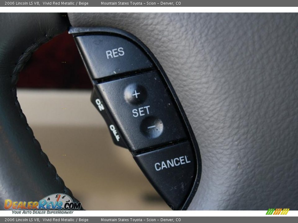 Controls of 2006 Lincoln LS V8 Photo #17