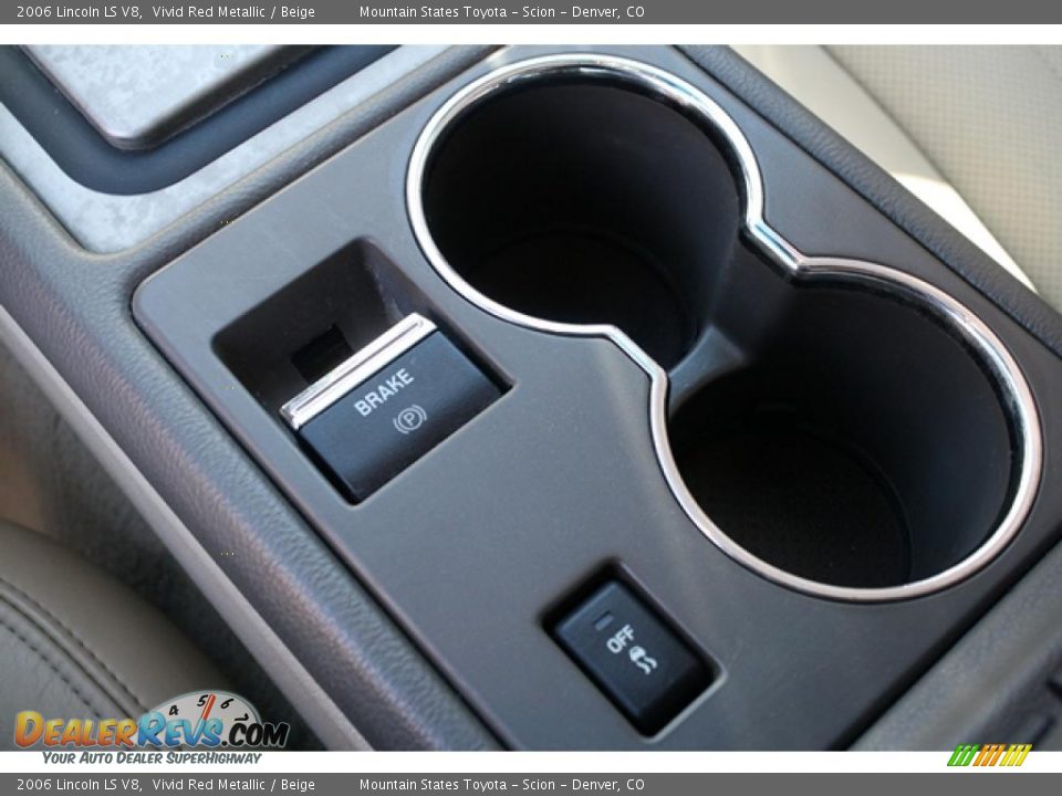 Controls of 2006 Lincoln LS V8 Photo #24