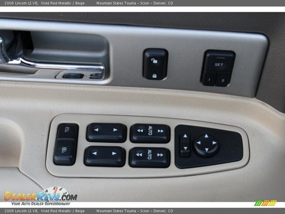 Controls of 2006 Lincoln LS V8 Photo #31