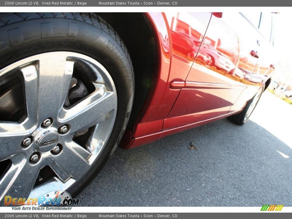 2006 Lincoln LS V8 Vivid Red Metallic / Beige Photo #34