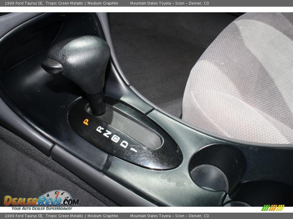 1999 Ford Taurus SE Tropic Green Metallic / Medium Graphite Photo #18