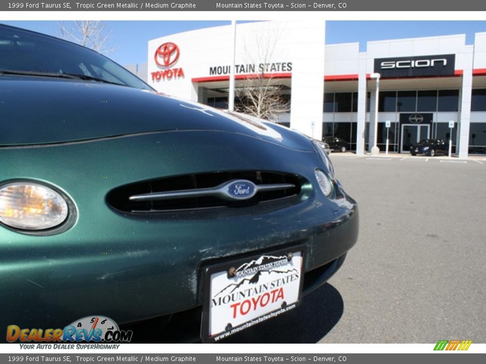 1999 Ford Taurus SE Tropic Green Metallic / Medium Graphite Photo #27