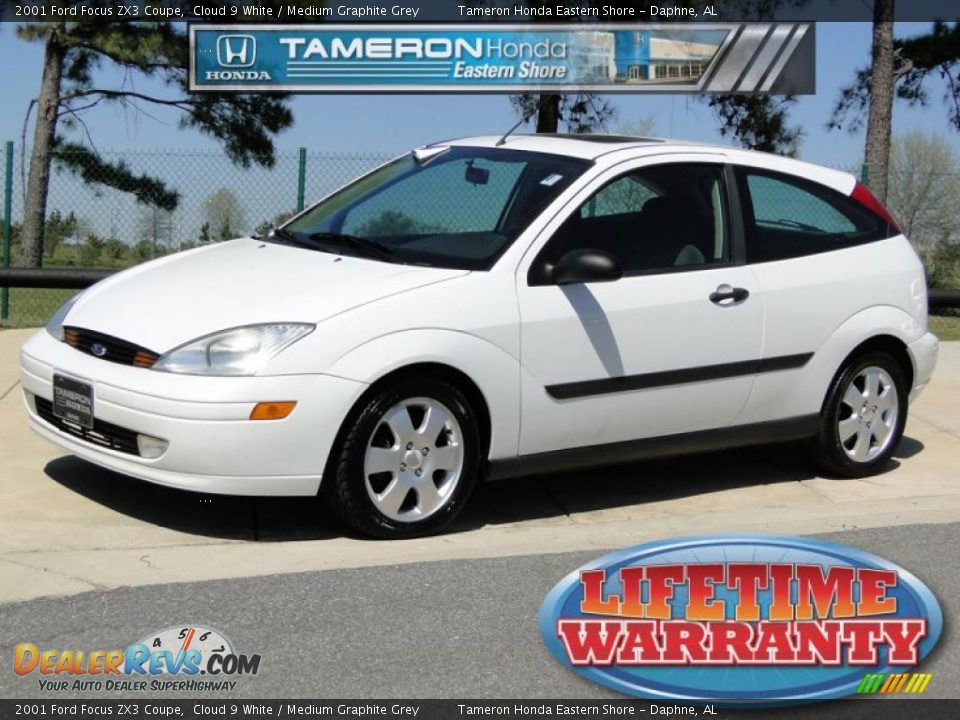 2001 Ford Focus ZX3 Coupe Cloud 9 White / Medium Graphite Grey Photo #1