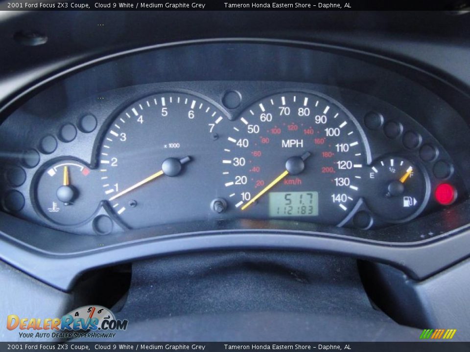 2001 Ford Focus ZX3 Coupe Cloud 9 White / Medium Graphite Grey Photo #16