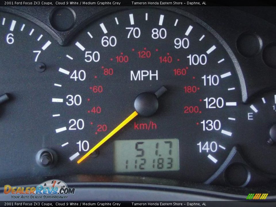 2001 Ford Focus ZX3 Coupe Cloud 9 White / Medium Graphite Grey Photo #17