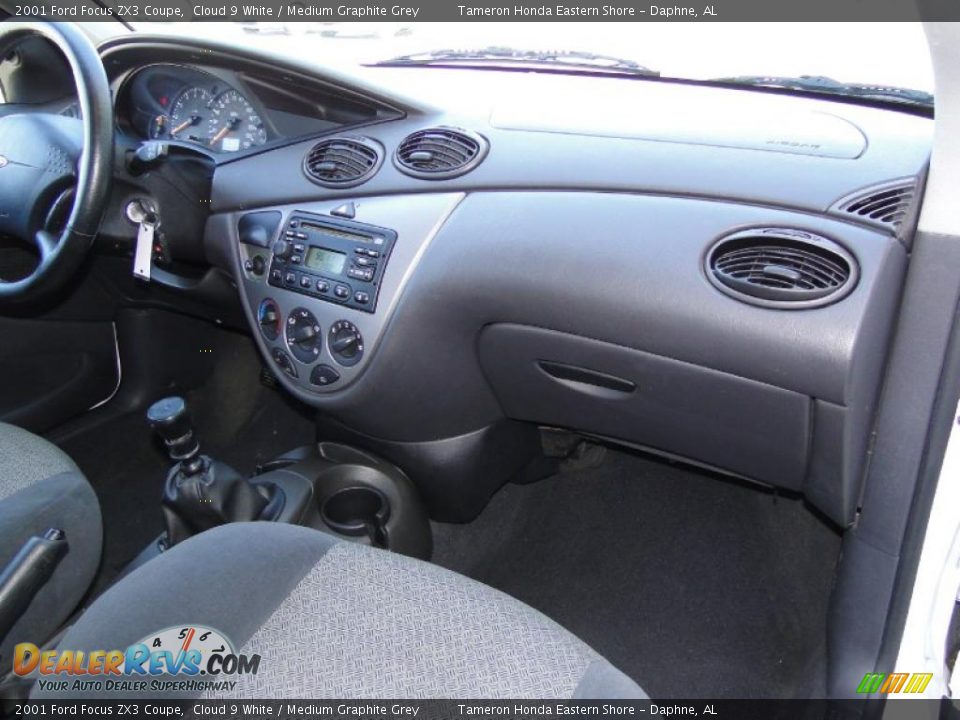 2001 Ford Focus ZX3 Coupe Cloud 9 White / Medium Graphite Grey Photo #23