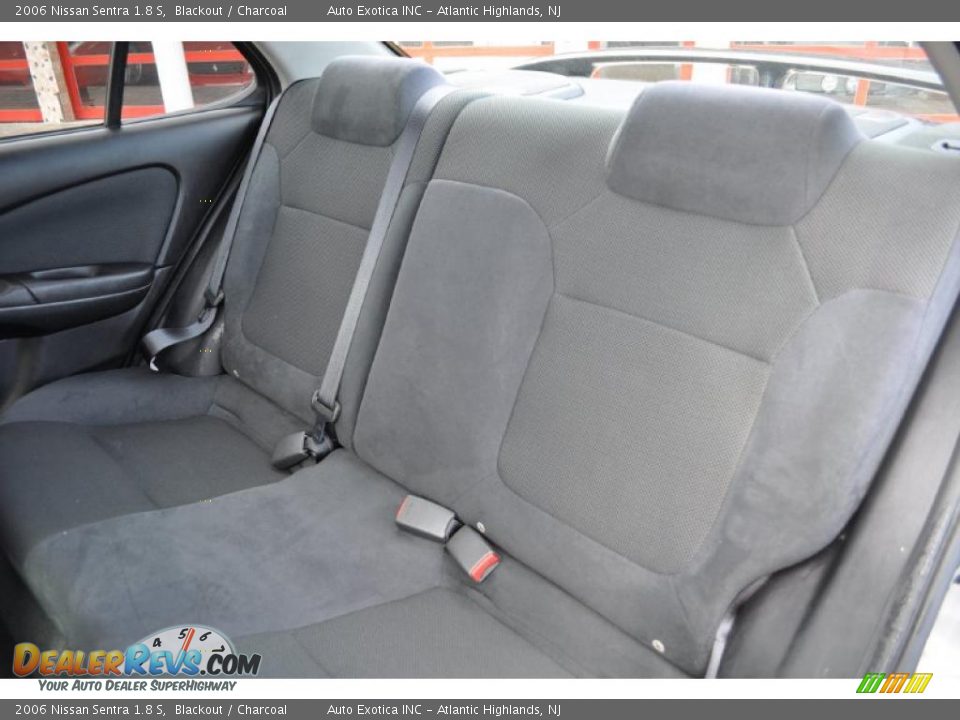 Charcoal Interior - 2006 Nissan Sentra 1.8 S Photo #6