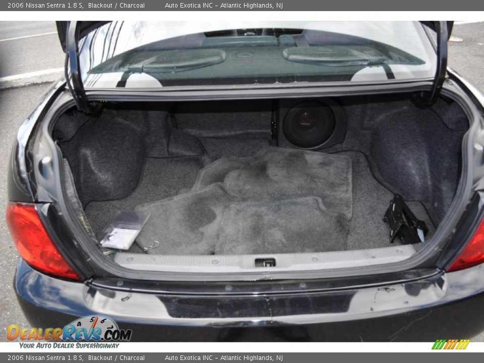 2006 Nissan Sentra 1.8 S Trunk Photo 8