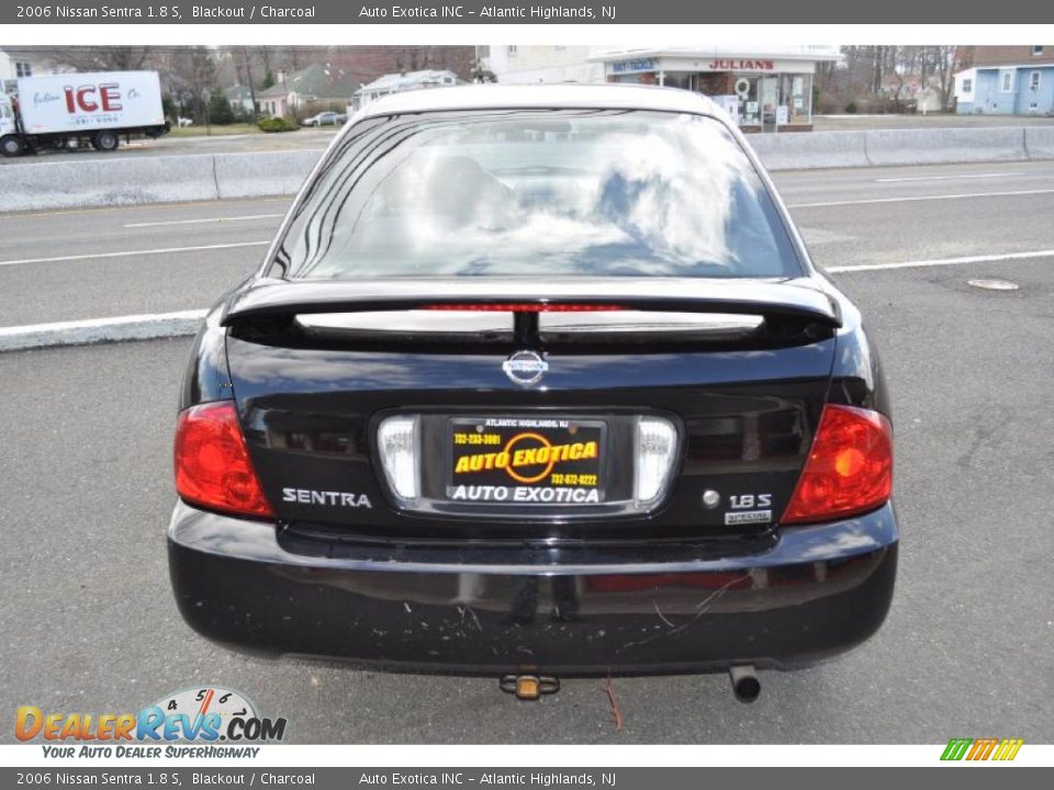 2006 Nissan Sentra 1.8 S Blackout / Charcoal Photo #24