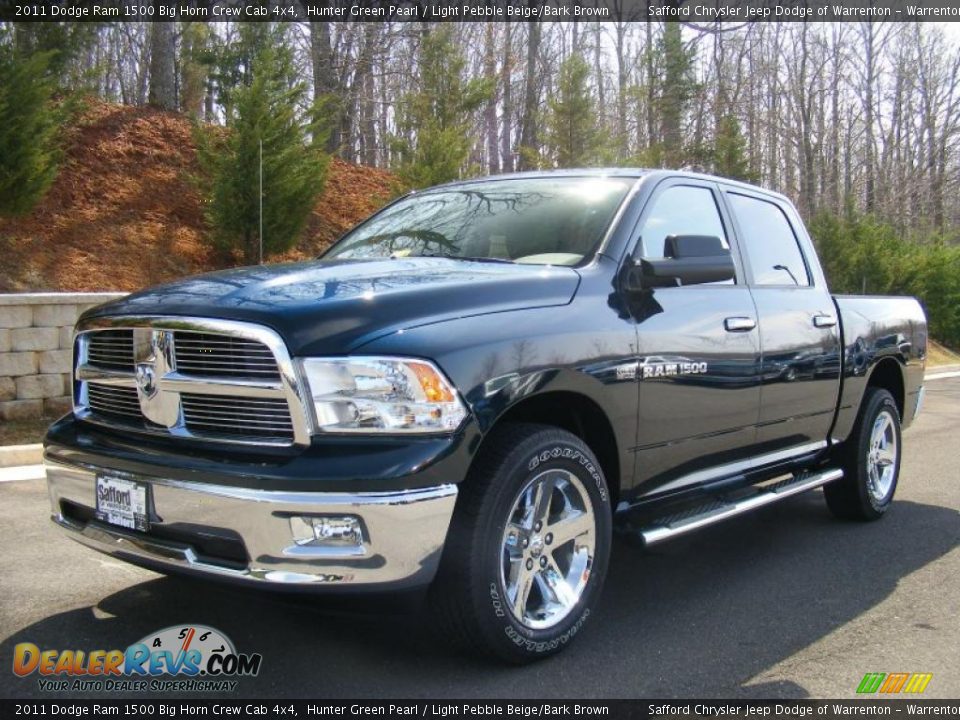 2011 Dodge Ram 1500 Big Horn Crew Cab 4x4 Hunter Green Pearl / Light Pebble Beige/Bark Brown Photo #1